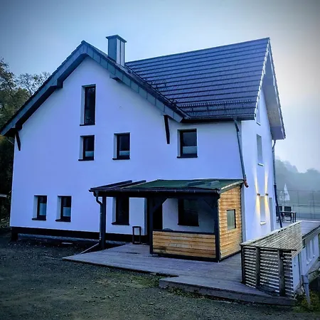 H1 Mit Sauna 8 Personen 4 Schlafzimmer Apartment *