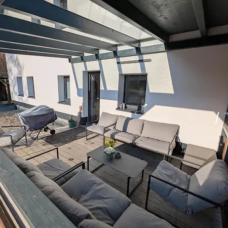 H1 Mit Sauna 8 Personen 4 Schlafzimmer Appartement *